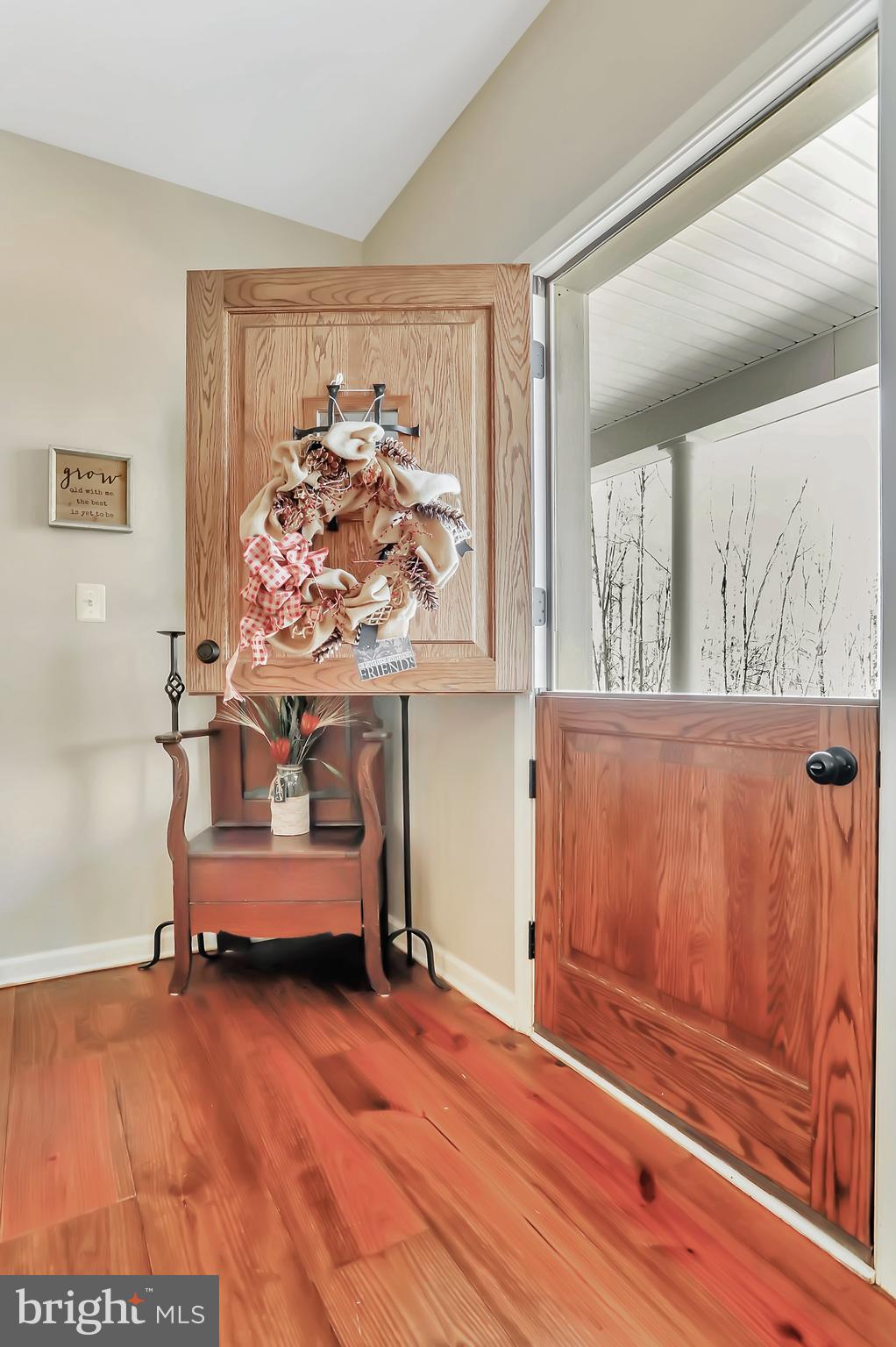 SMOKEYSHIRE - Residential