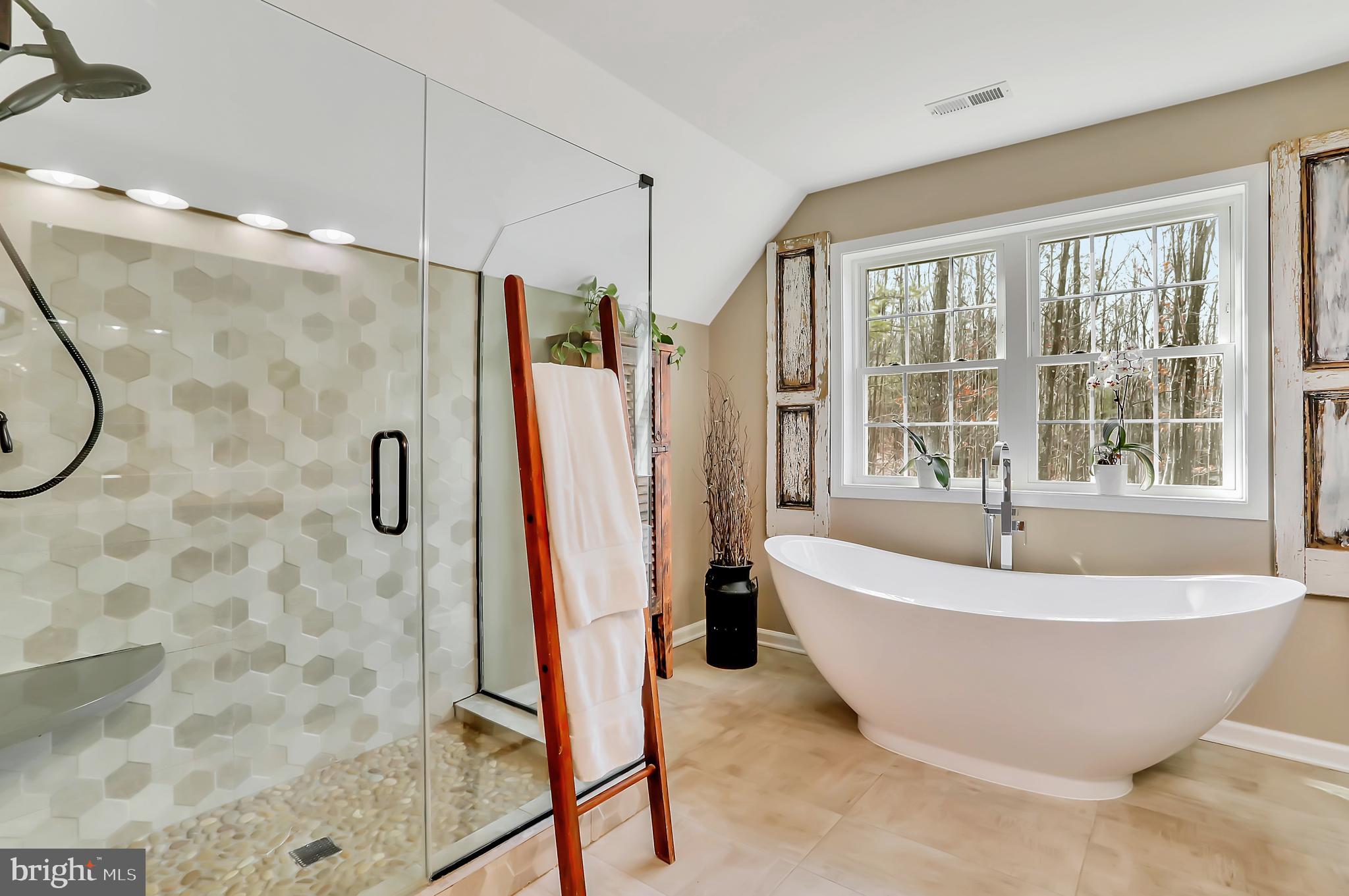 SMOKEYSHIRE - Residential