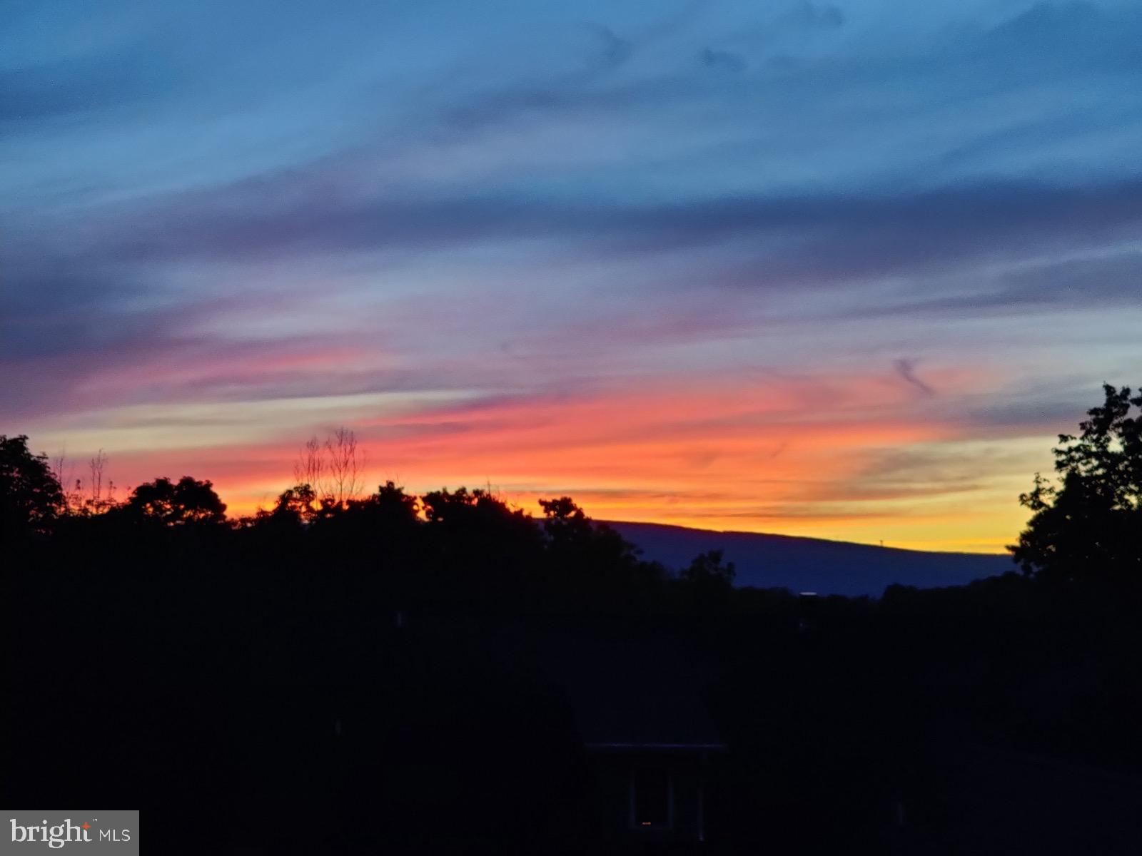 SMOKEYSHIRE - Residential