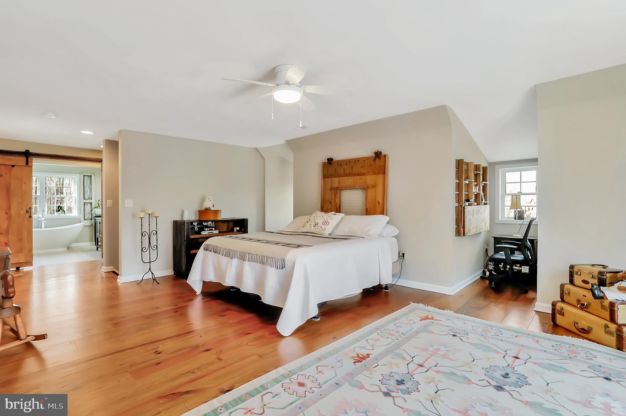 SMOKEYSHIRE - Residential