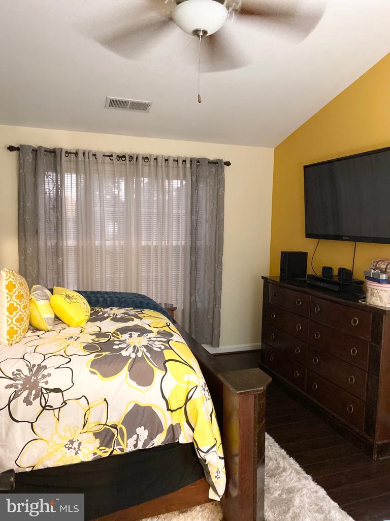 SOUTH HAMPTON - Residential