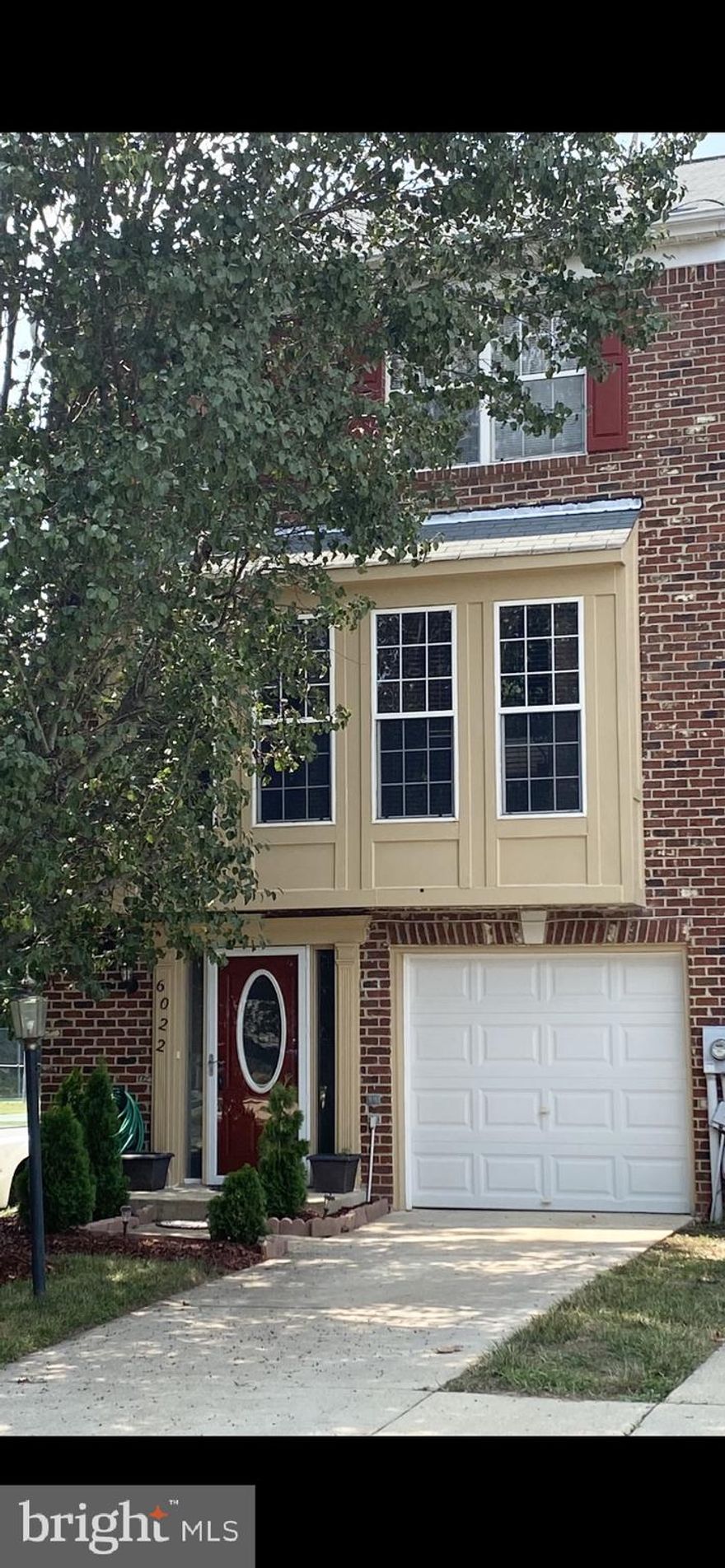 Don't miss your opportunity to own this ONE-OF-A-KIND, HIDDEN GEM, 3-bedroom, 2.2 bath, END-UNIT Townhome with a 1-car garage located in the South Hampton subdivision of Bryans Road, MD. 

The home has been updated to give a modern feel, well-maintained, and ready for its NEW OWNER, just in time to still celebrate any summer festivities.

Conveniently located near shopping, restaurants, highway, Military bases such as Indian Head and Andrews AFB, and so much more.  A MUST SEE! Will not last long!