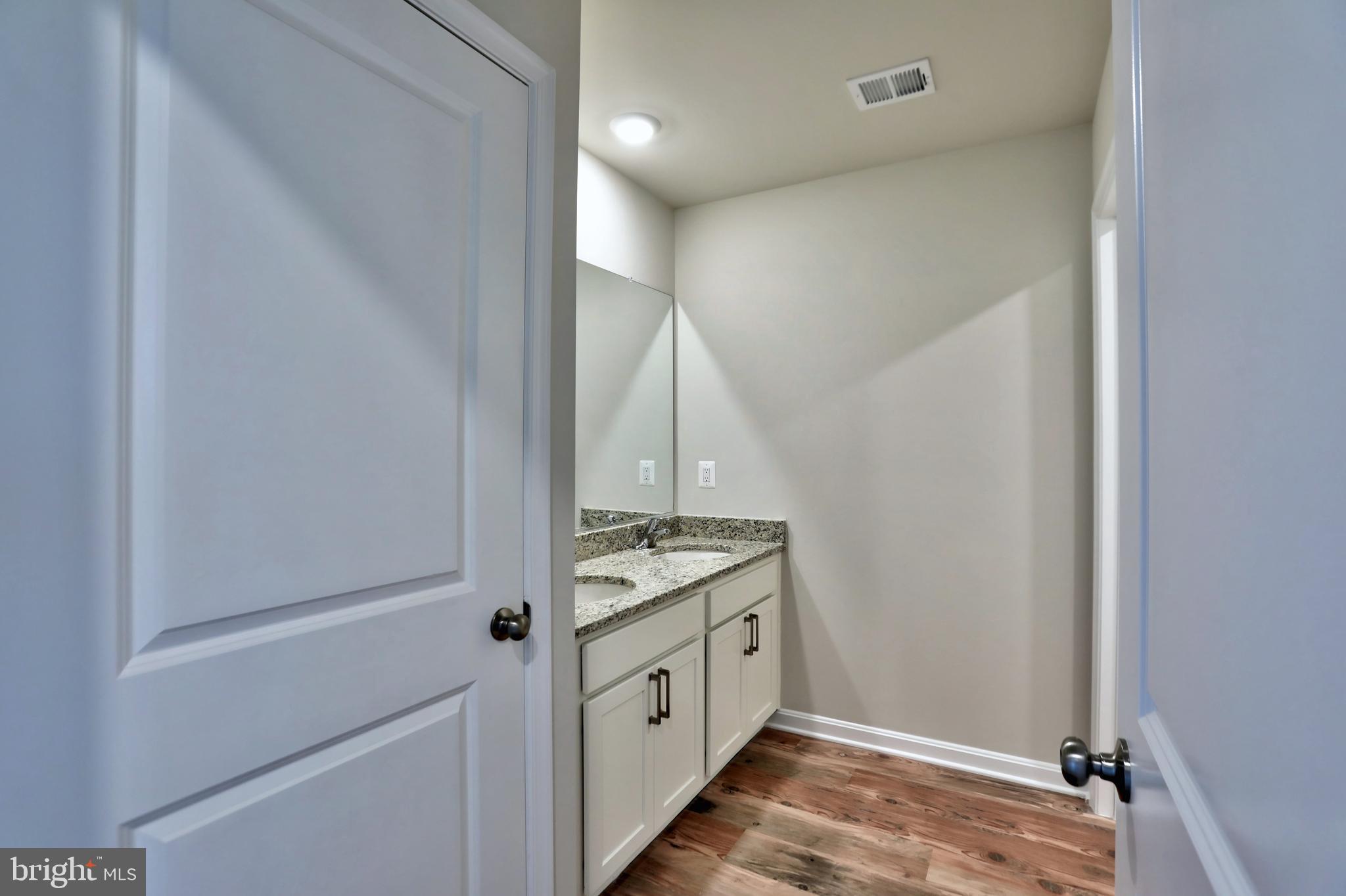 SHENANDOAH CROSSING - Residential