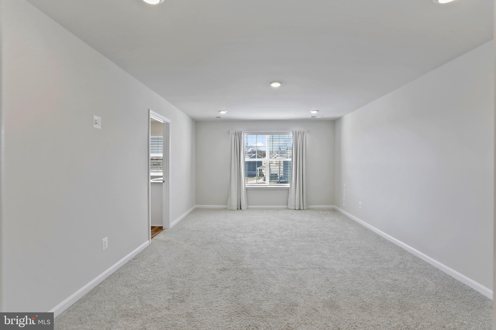 SHENANDOAH CROSSING - Residential