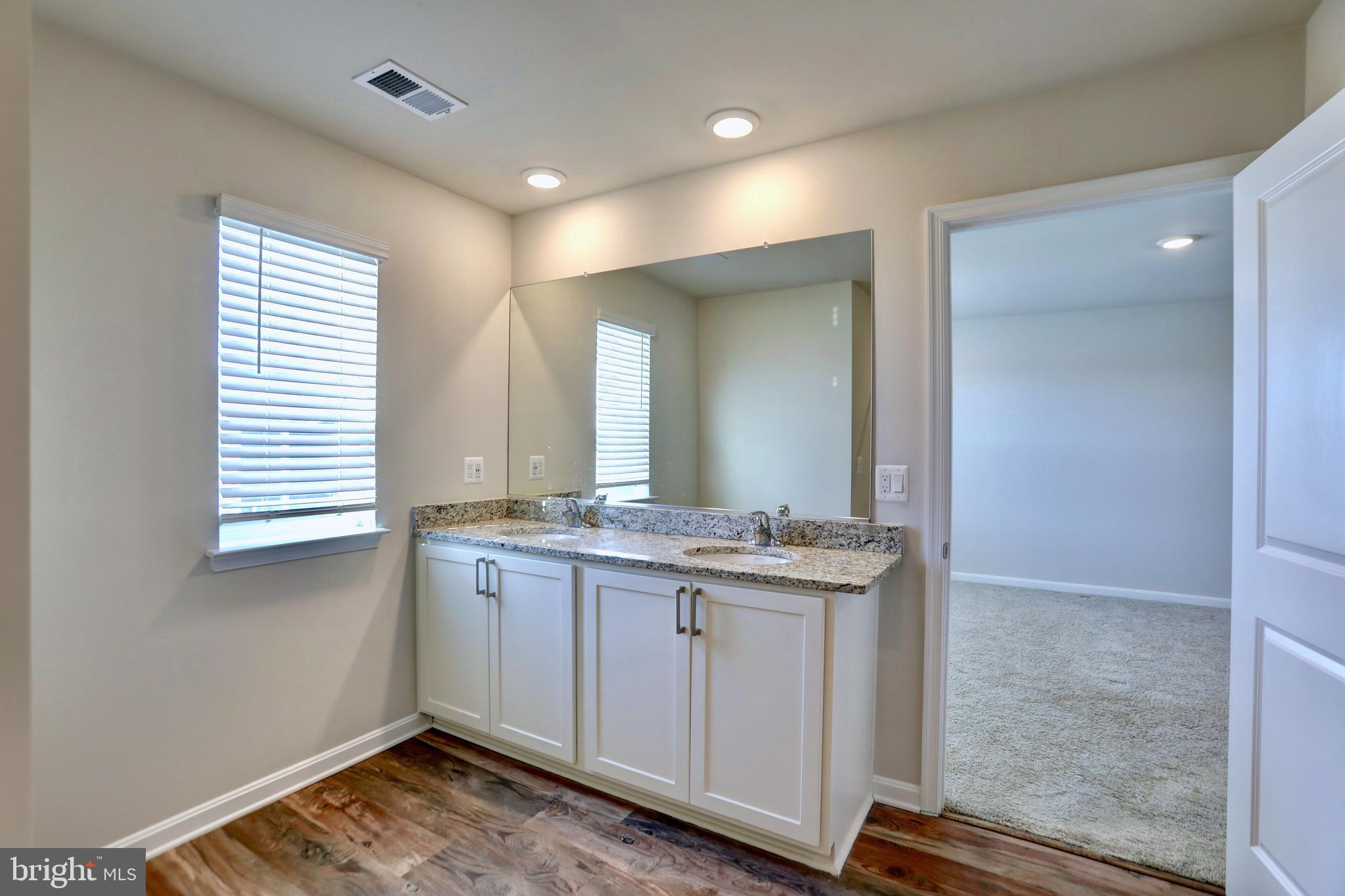 SHENANDOAH CROSSING - Residential