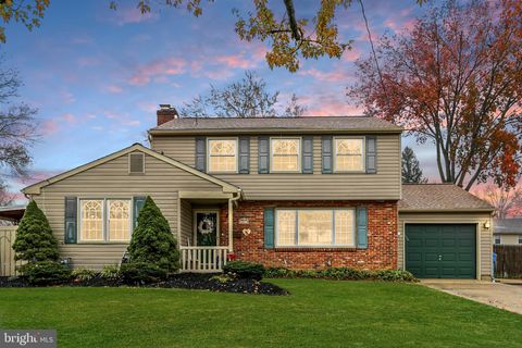 917 DELAND AVENUE CHERRY HILL NJ 08034