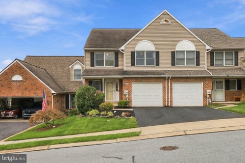 Townhouse For Sale - 488 Hillside Drive<br/> Lancaster County, MOUNTVILLE, PA 17554