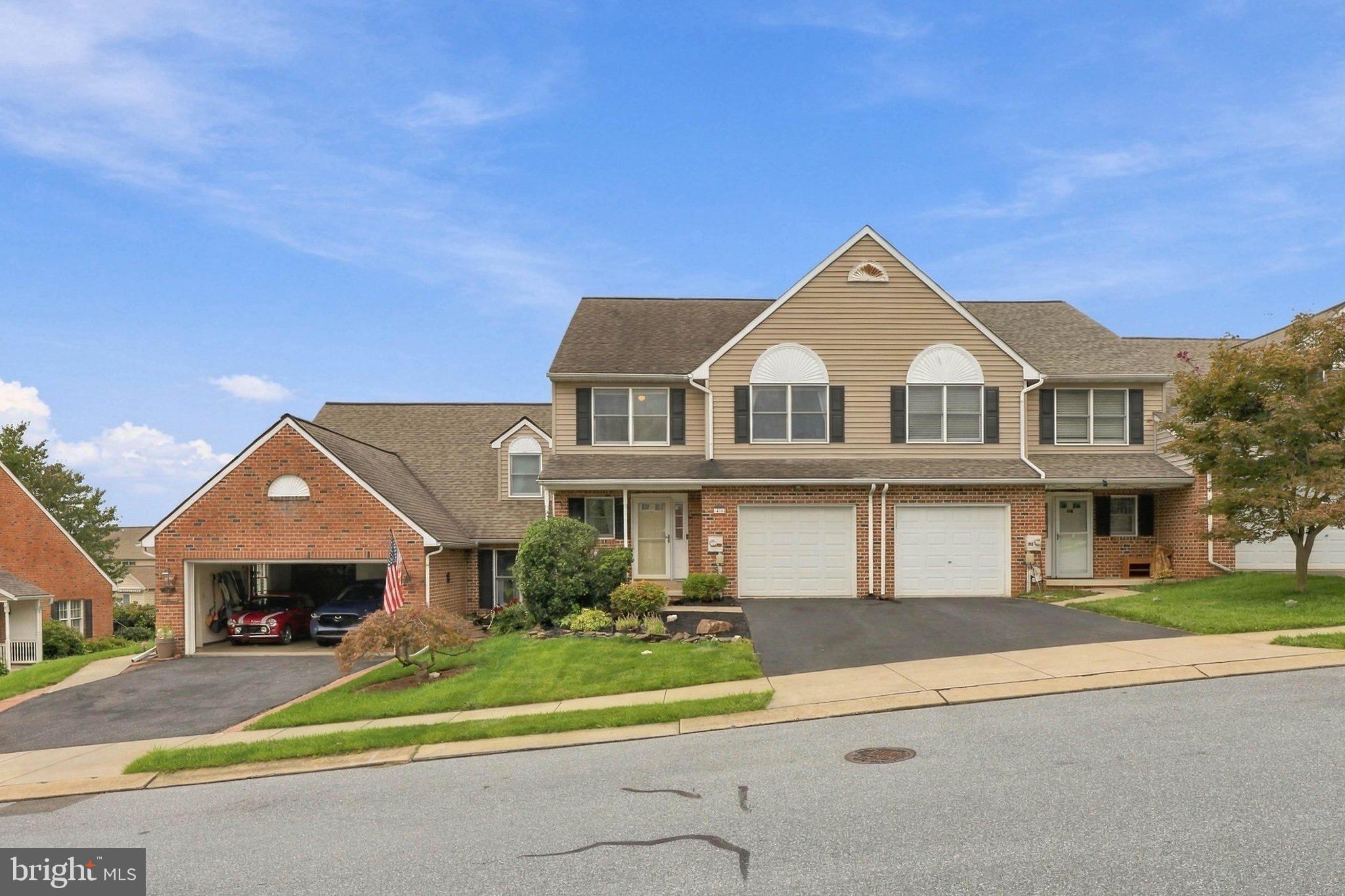 488 HILLSIDE DRIVE