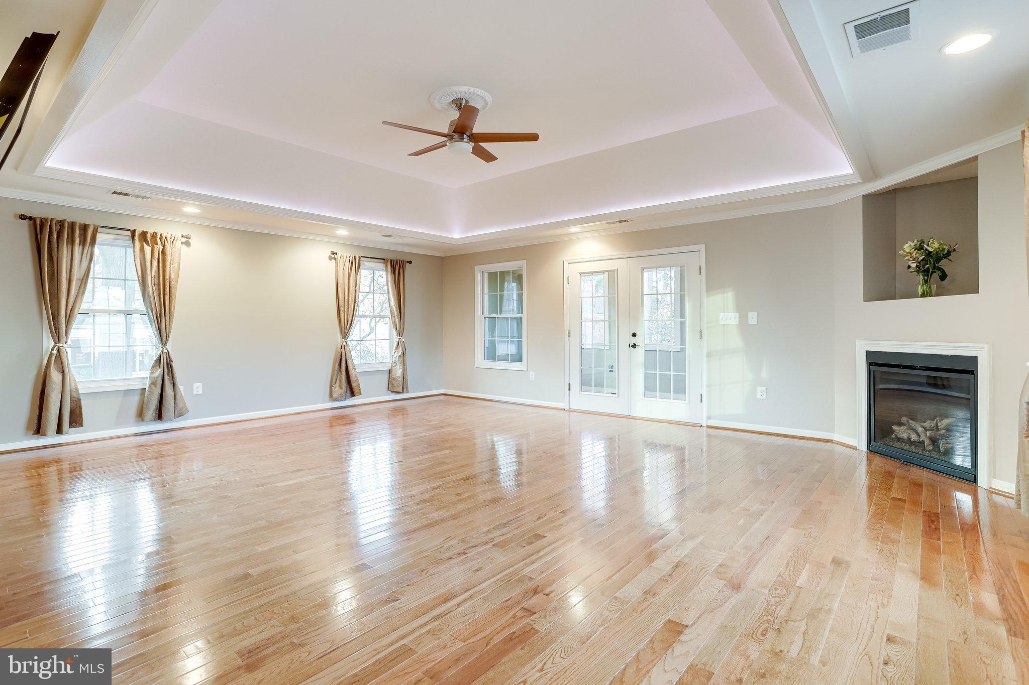 WAYCROFT WOODLAWN - Residential