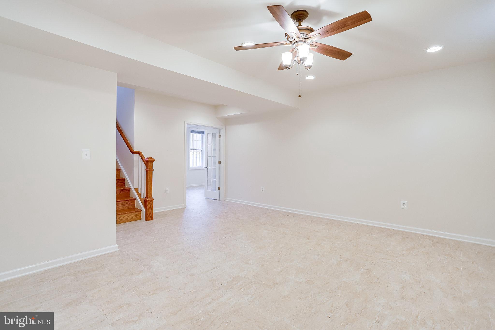 WAYCROFT WOODLAWN - Residential