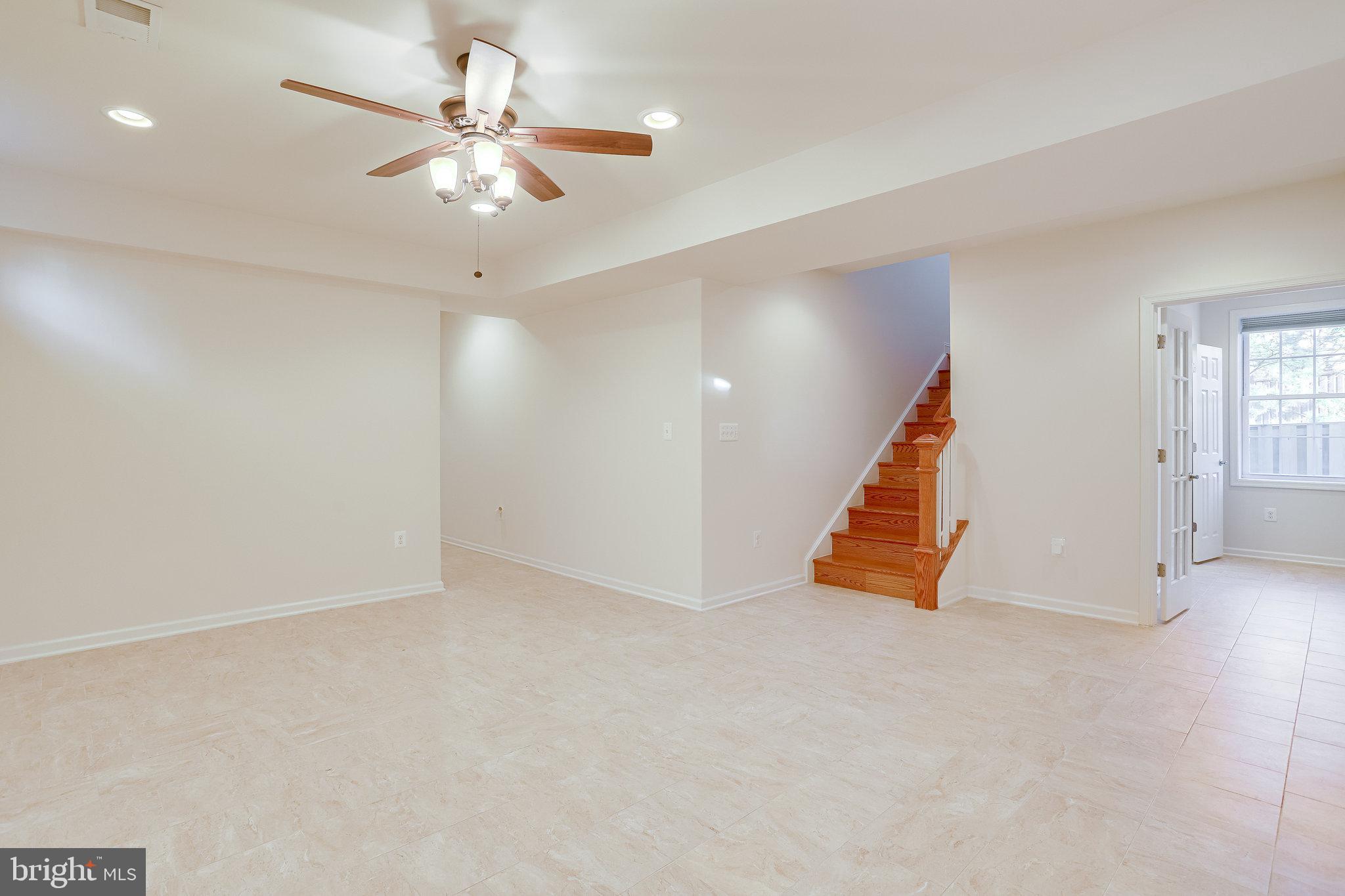 WAYCROFT WOODLAWN - Residential