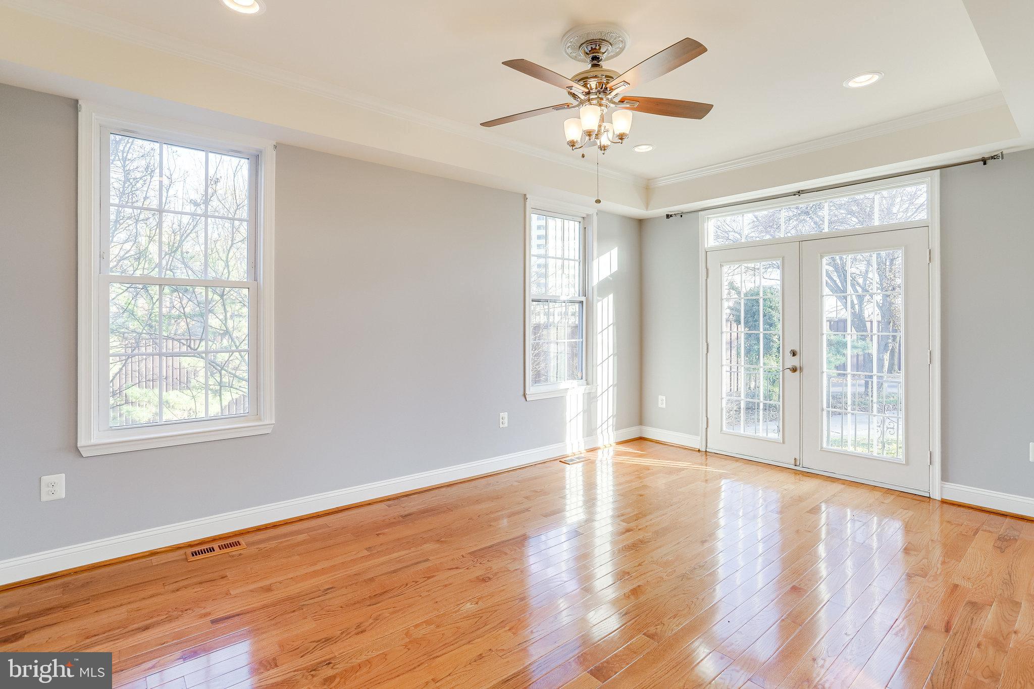 WAYCROFT WOODLAWN - Residential