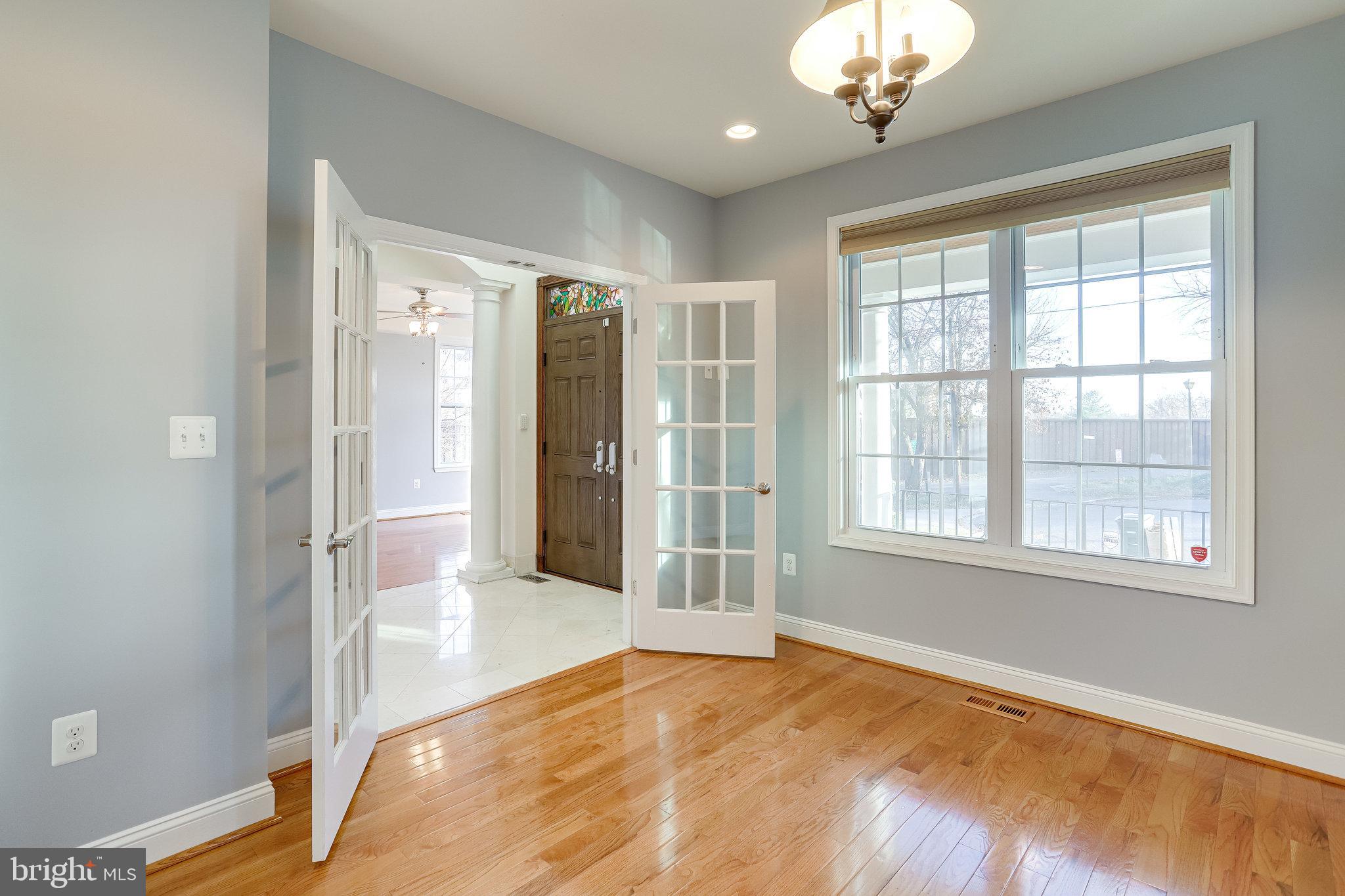 WAYCROFT WOODLAWN - Residential