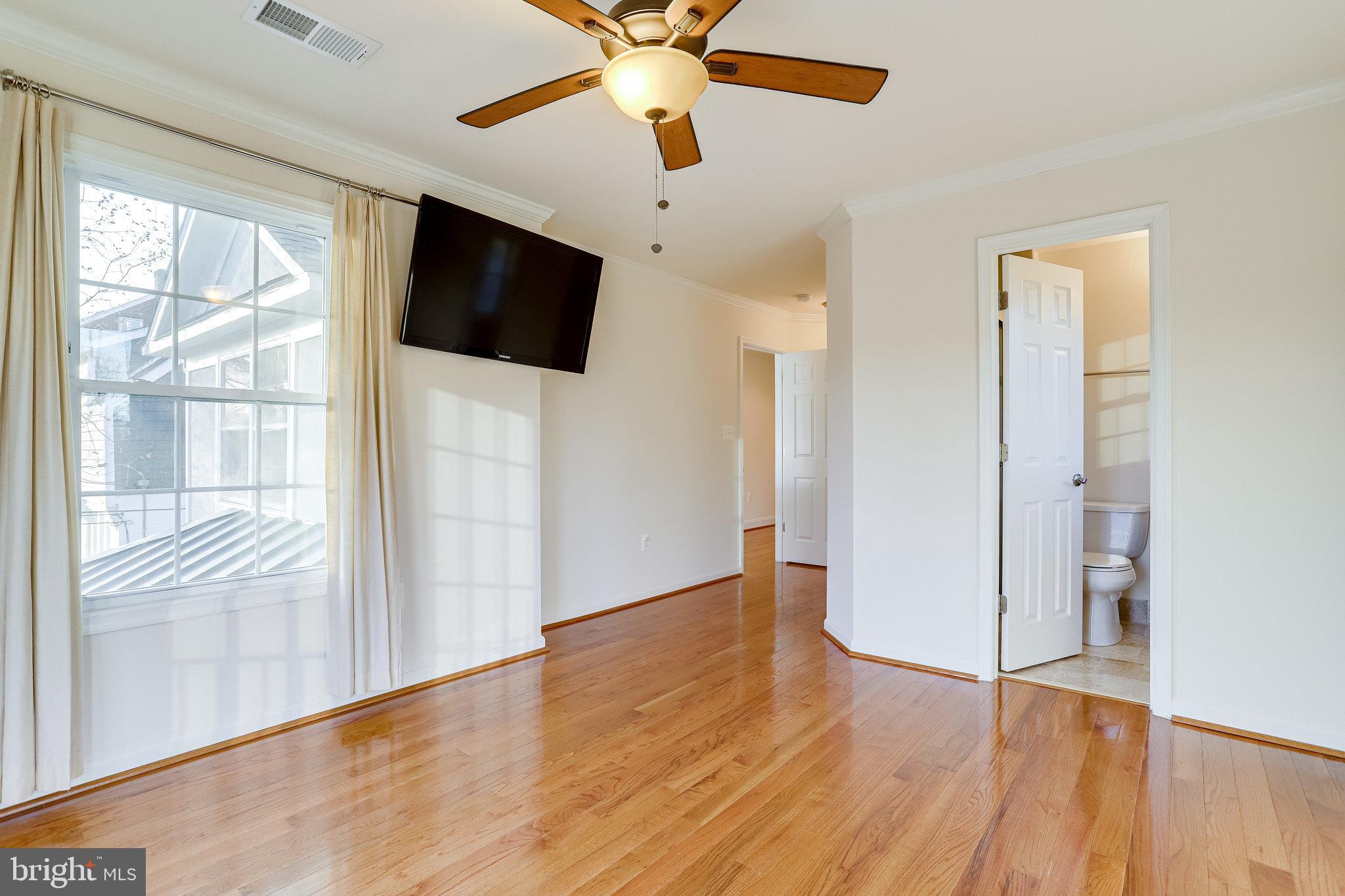 WAYCROFT WOODLAWN - Residential