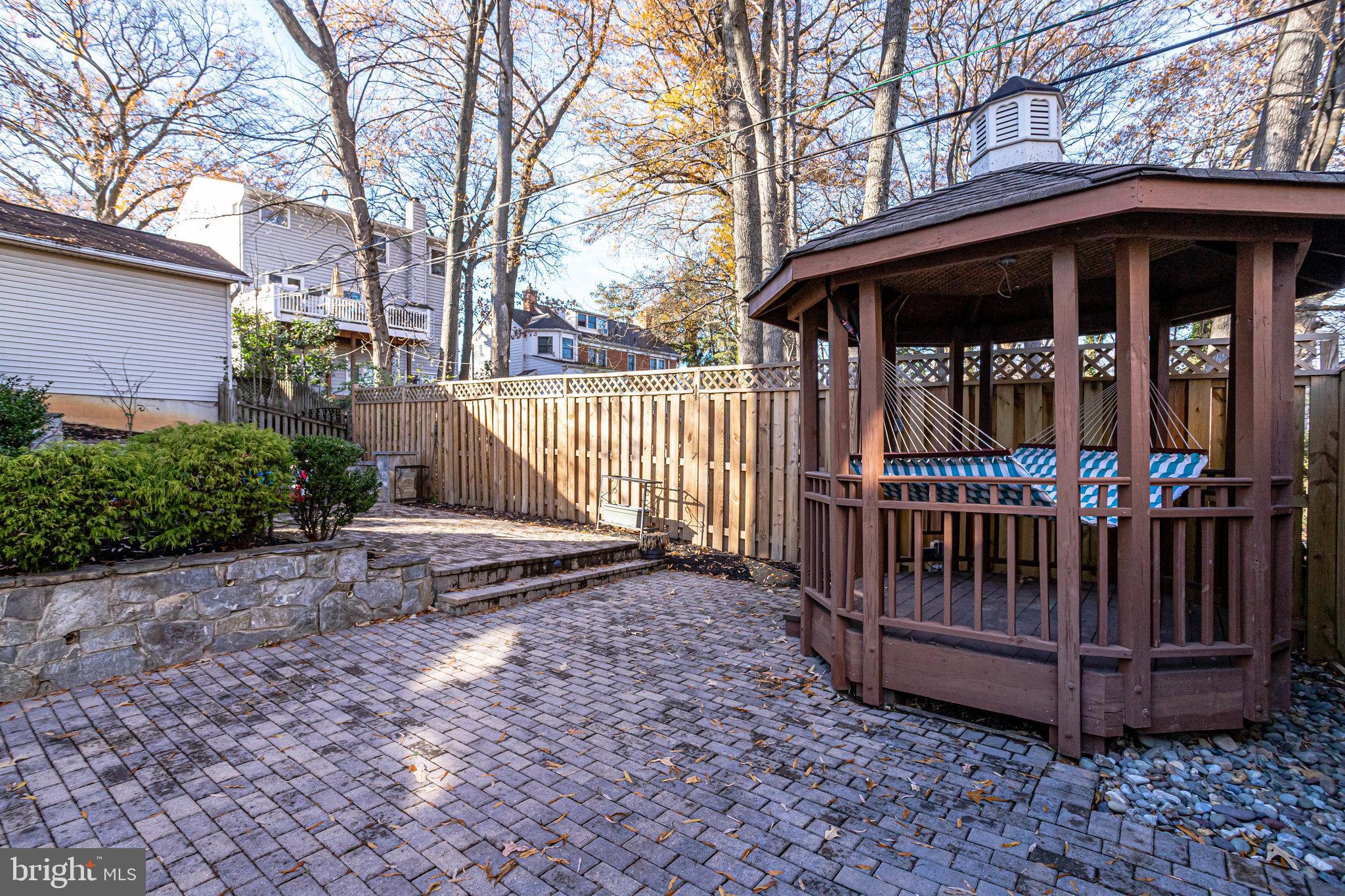 WAYCROFT WOODLAWN - Residential