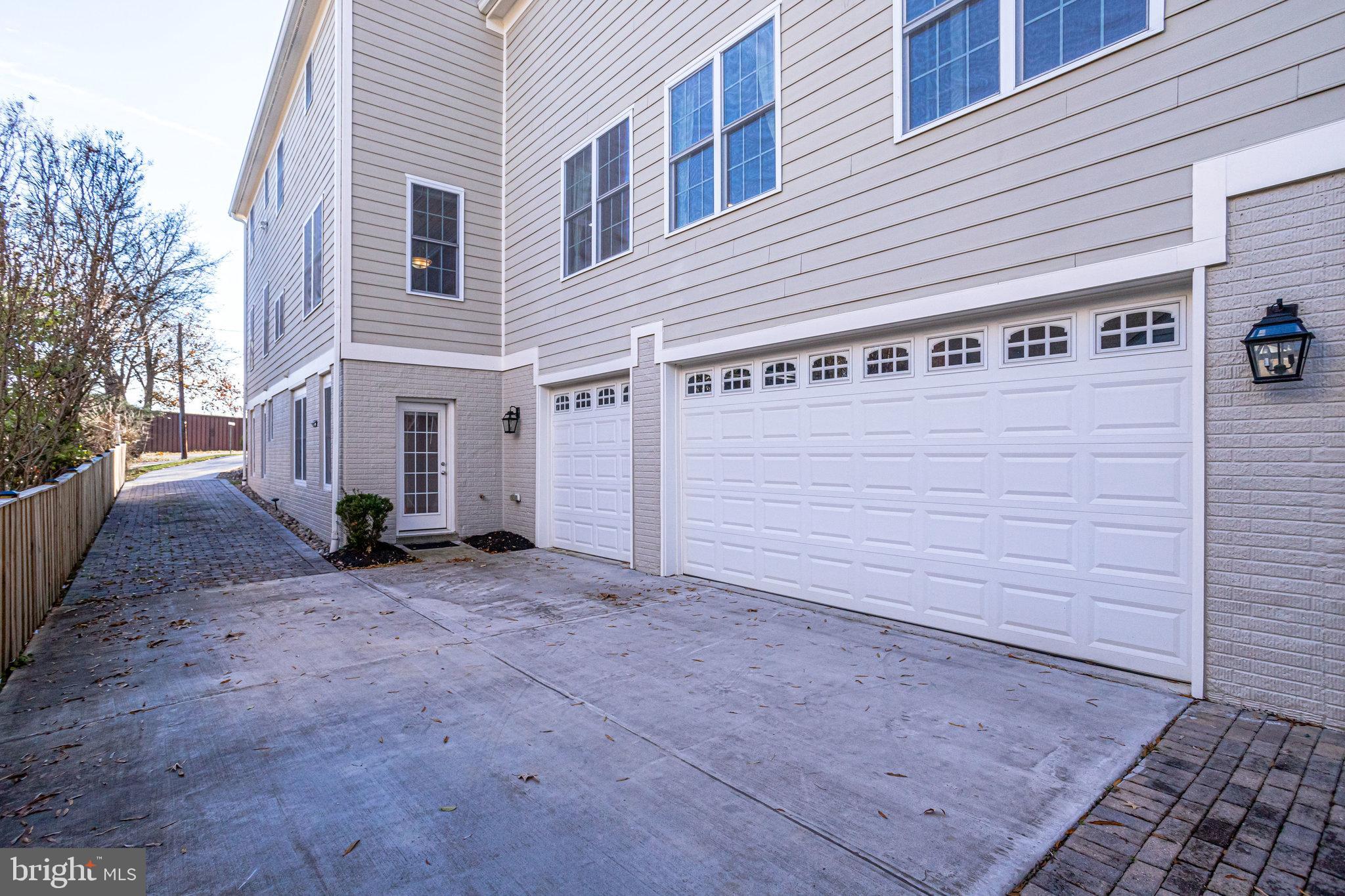 WAYCROFT WOODLAWN - Residential