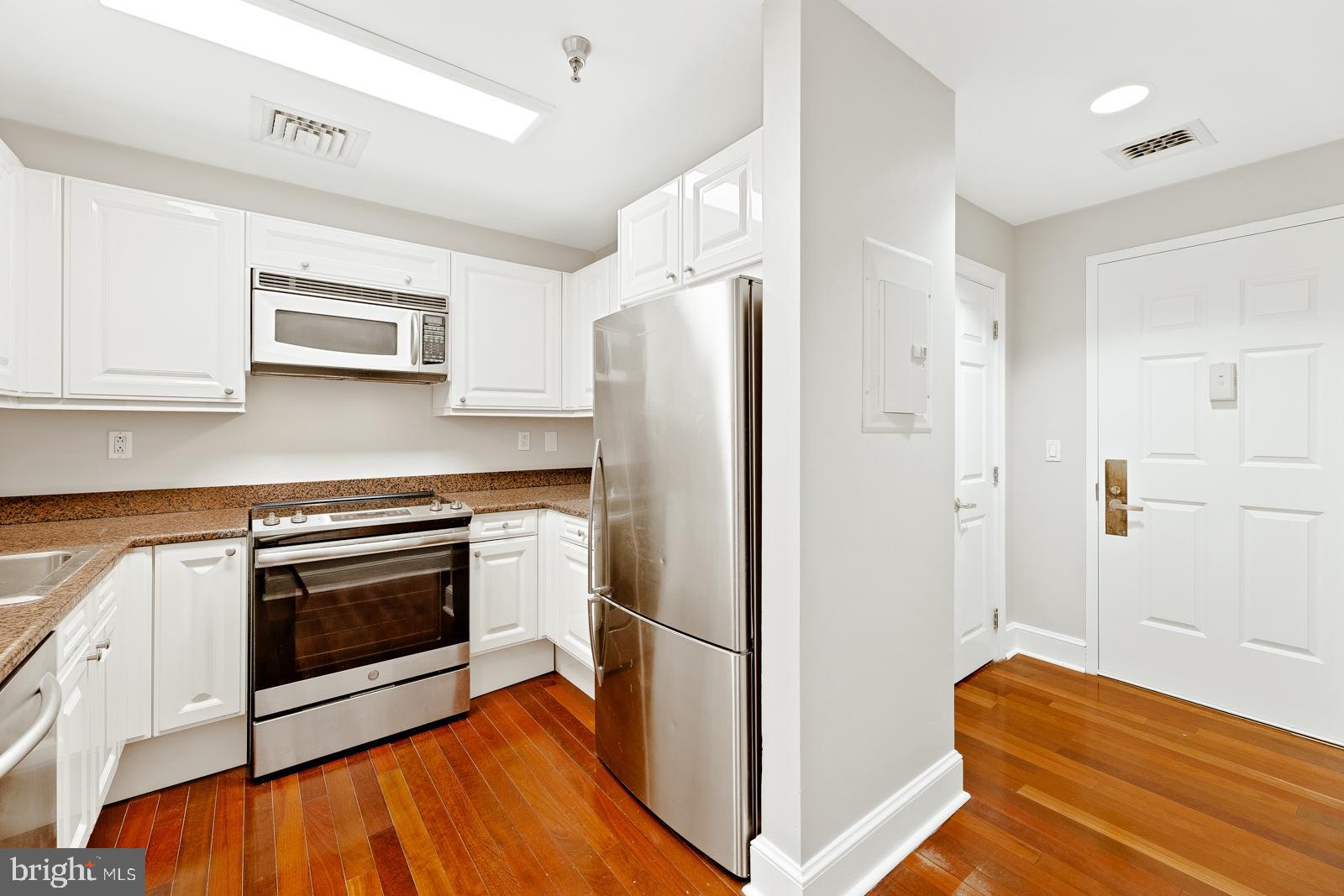RITTENHOUSE SQUARE - Residential Lease