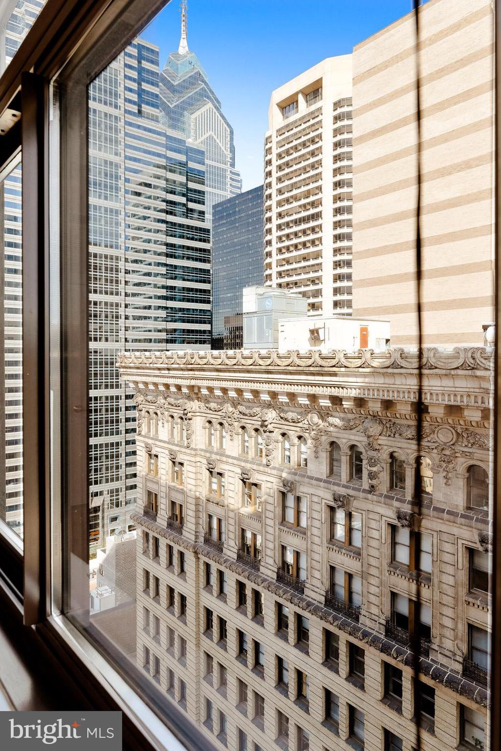 RITTENHOUSE SQUARE - Residential Lease