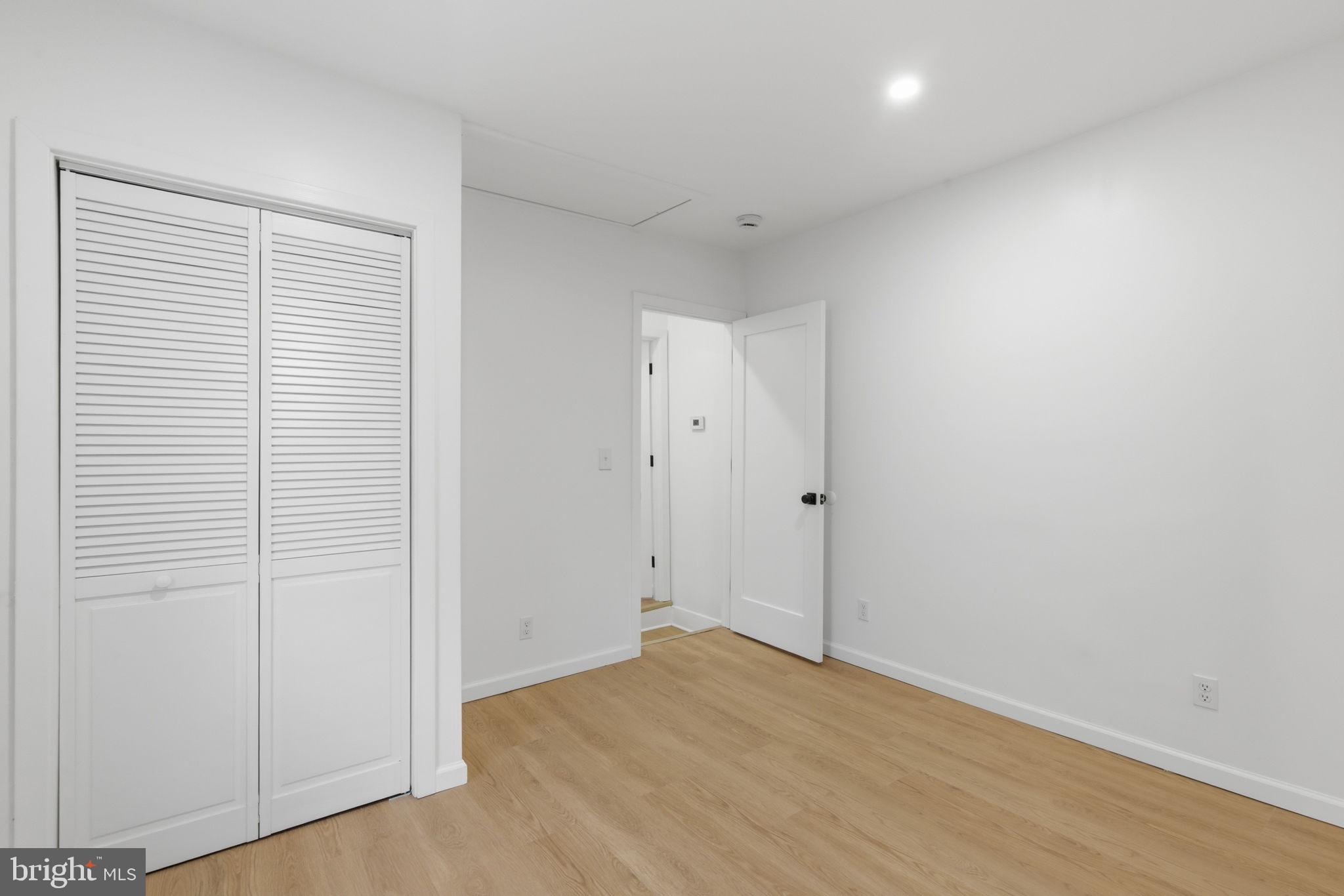 CHARLES VILLAGE - Residential