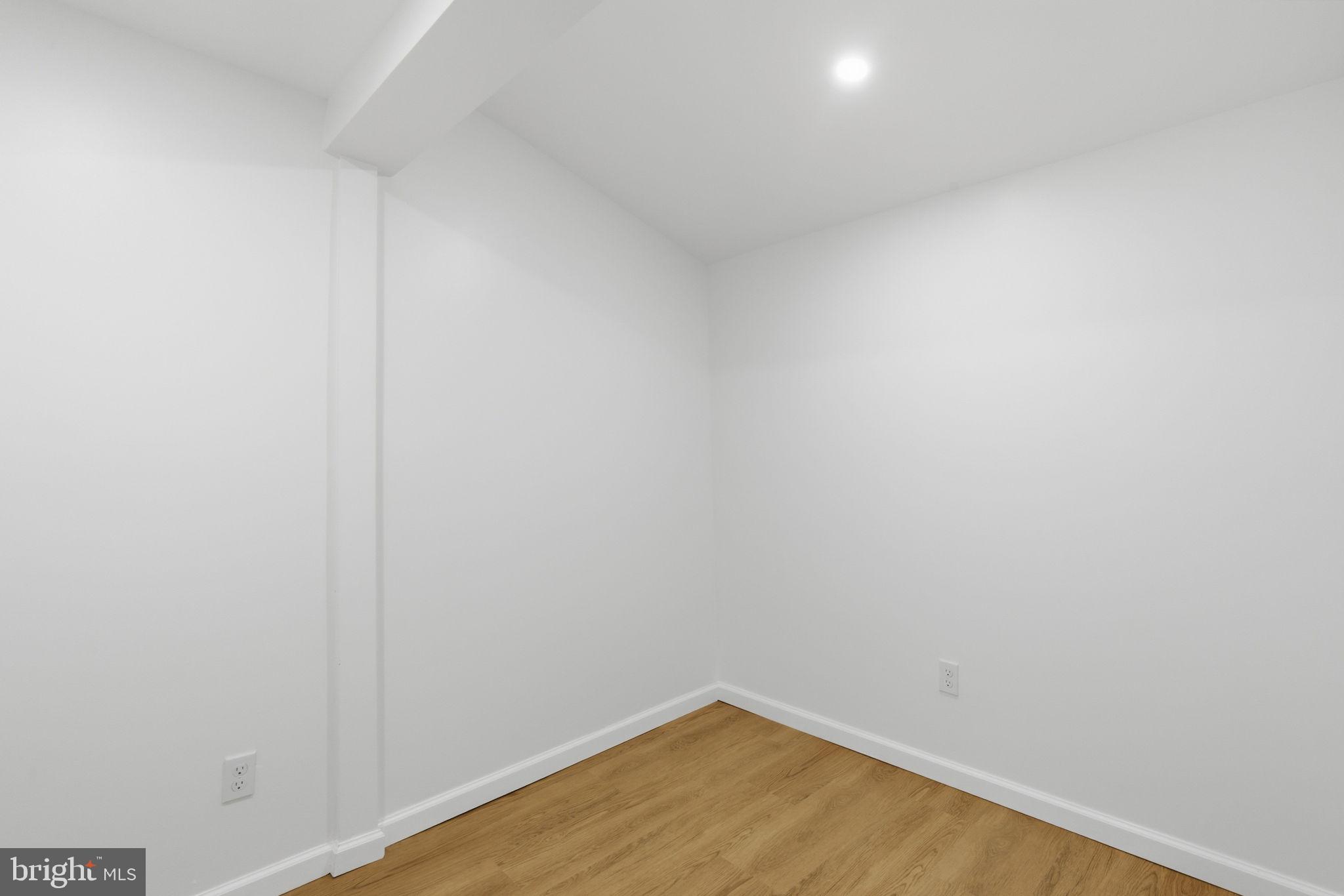 CHARLES VILLAGE - Residential