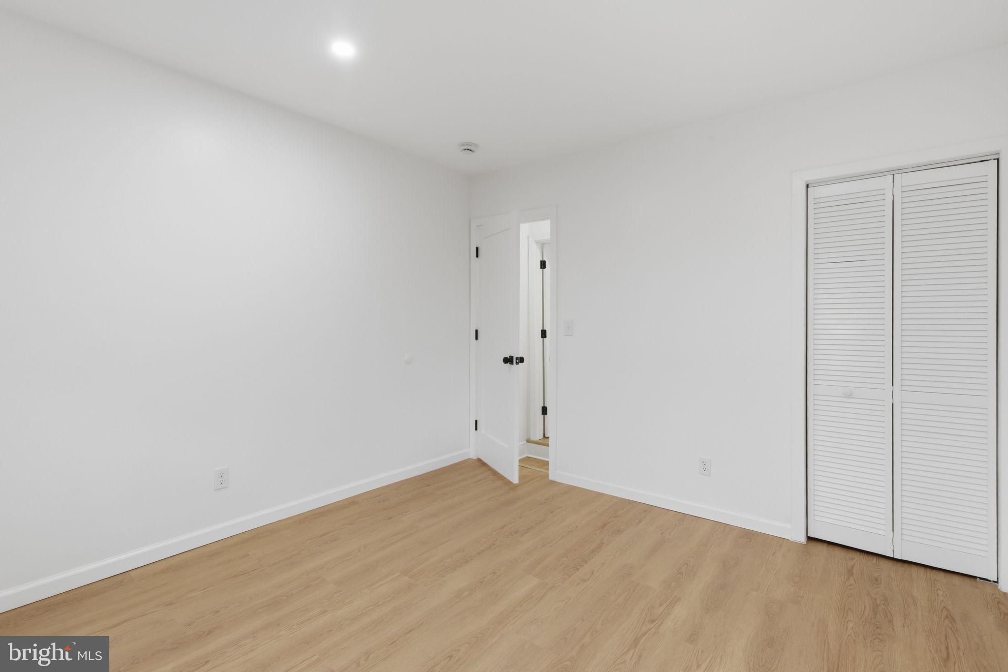 CHARLES VILLAGE - Residential