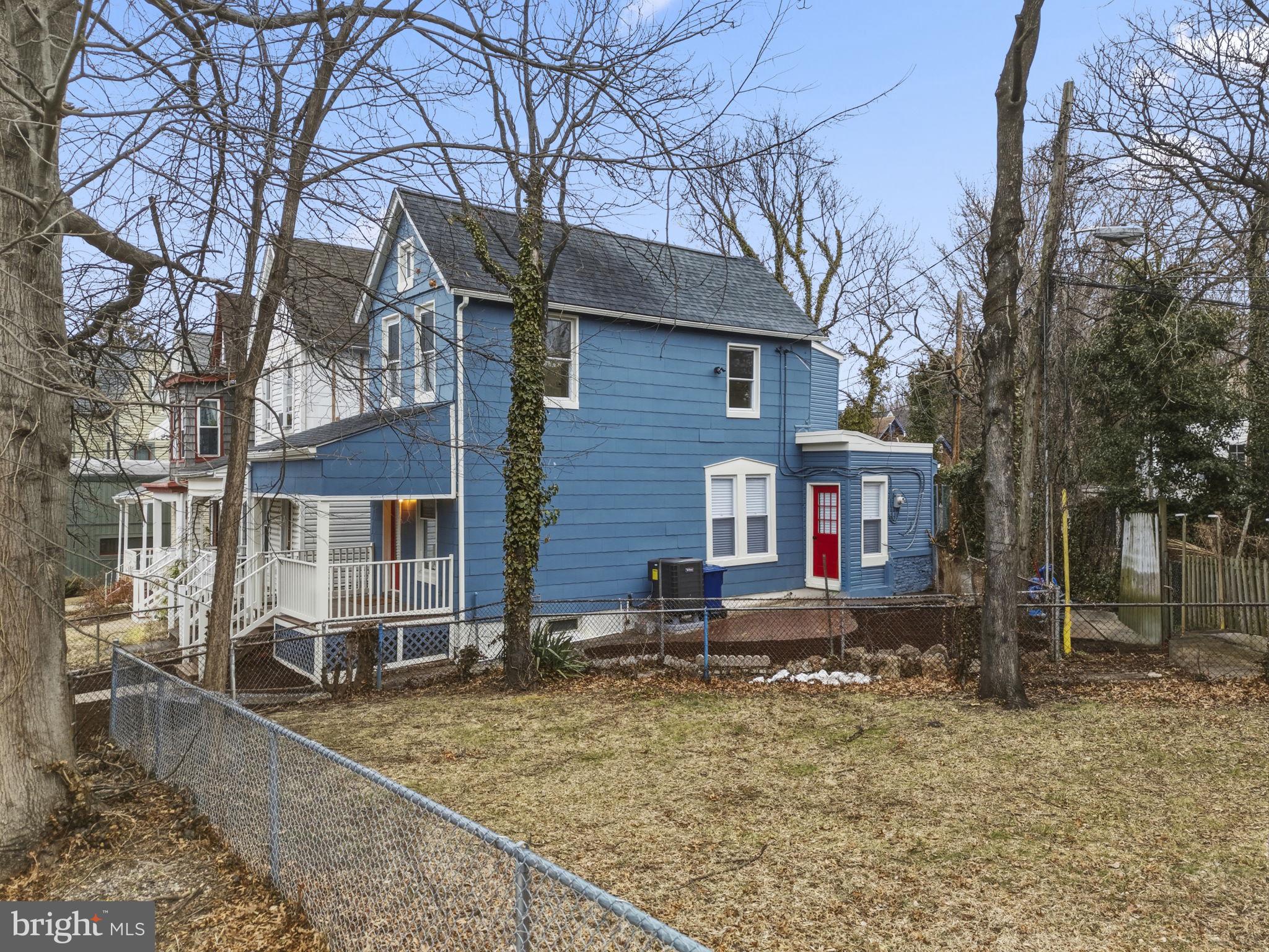 CHARLES VILLAGE - Residential