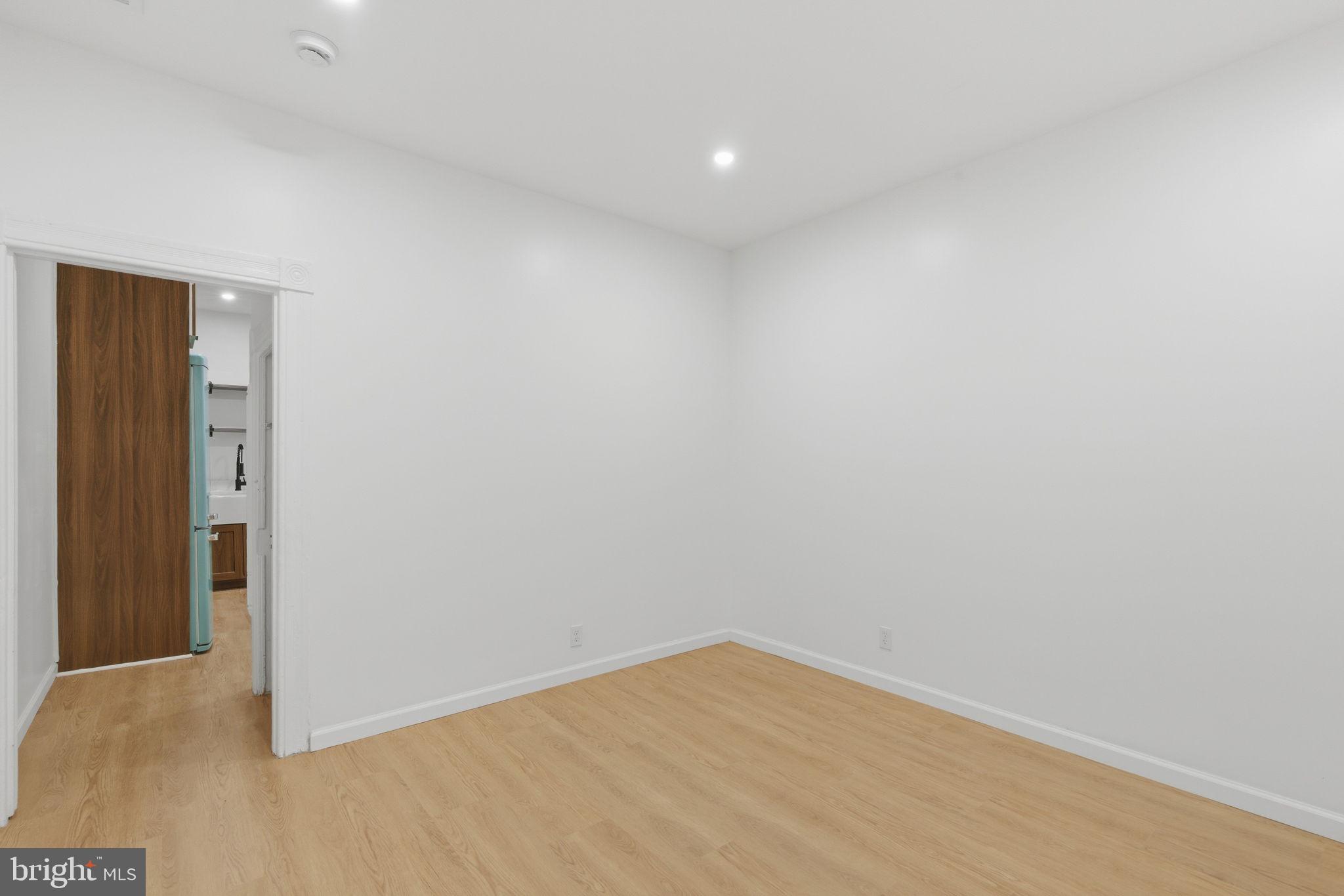 CHARLES VILLAGE - Residential