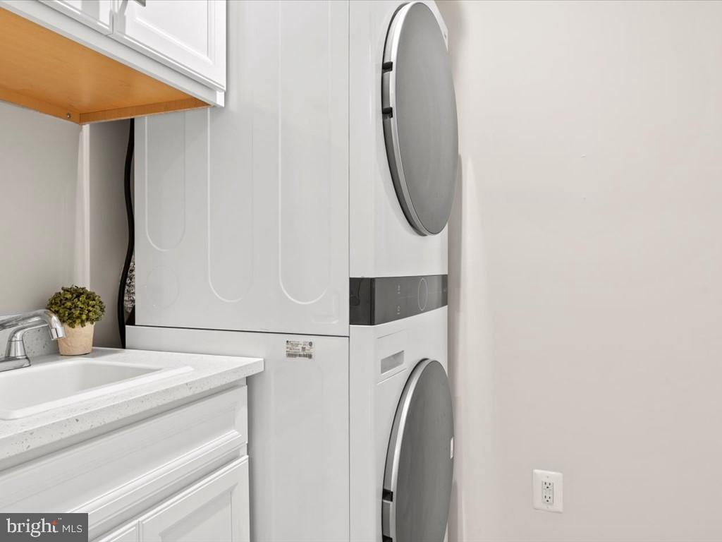 POTOMAC SHORES - Residential