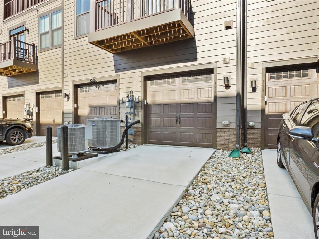 POTOMAC SHORES - Residential