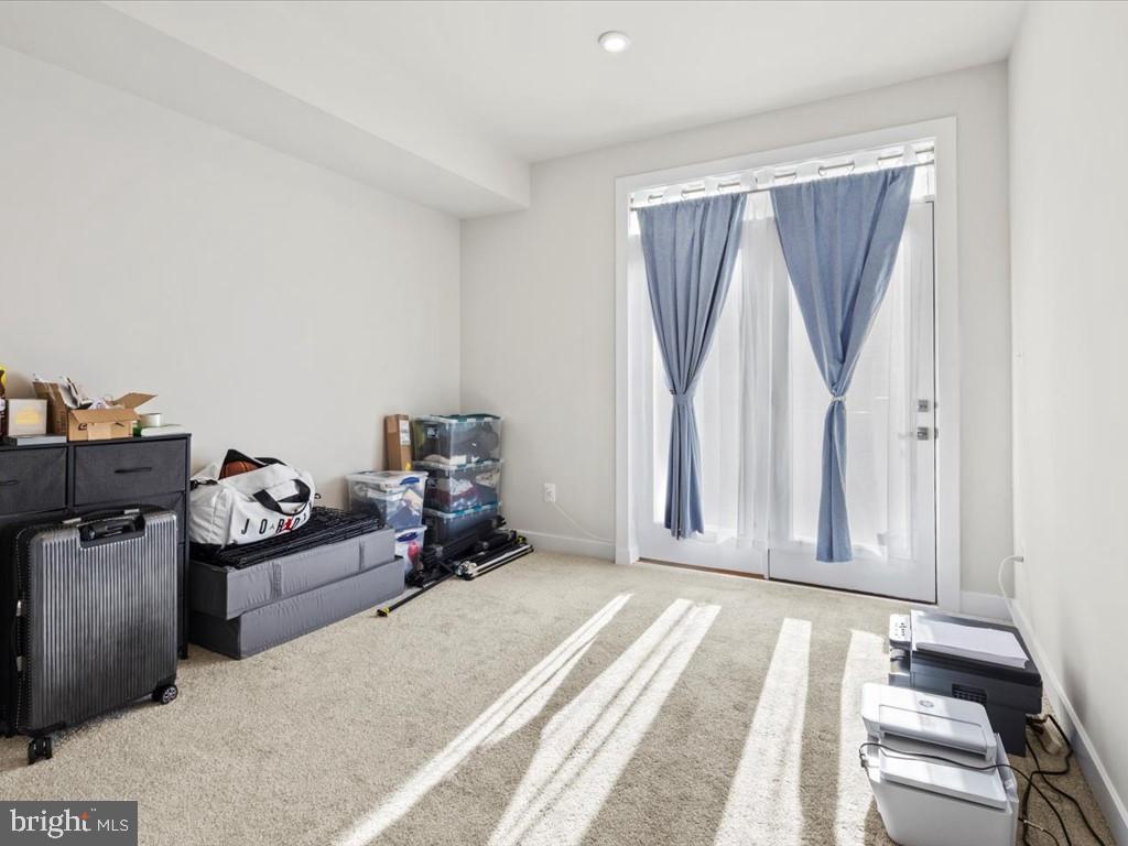 POTOMAC SHORES - Residential