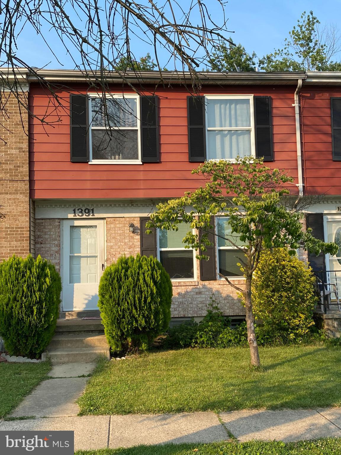 HARFORD SQUARE - Residential