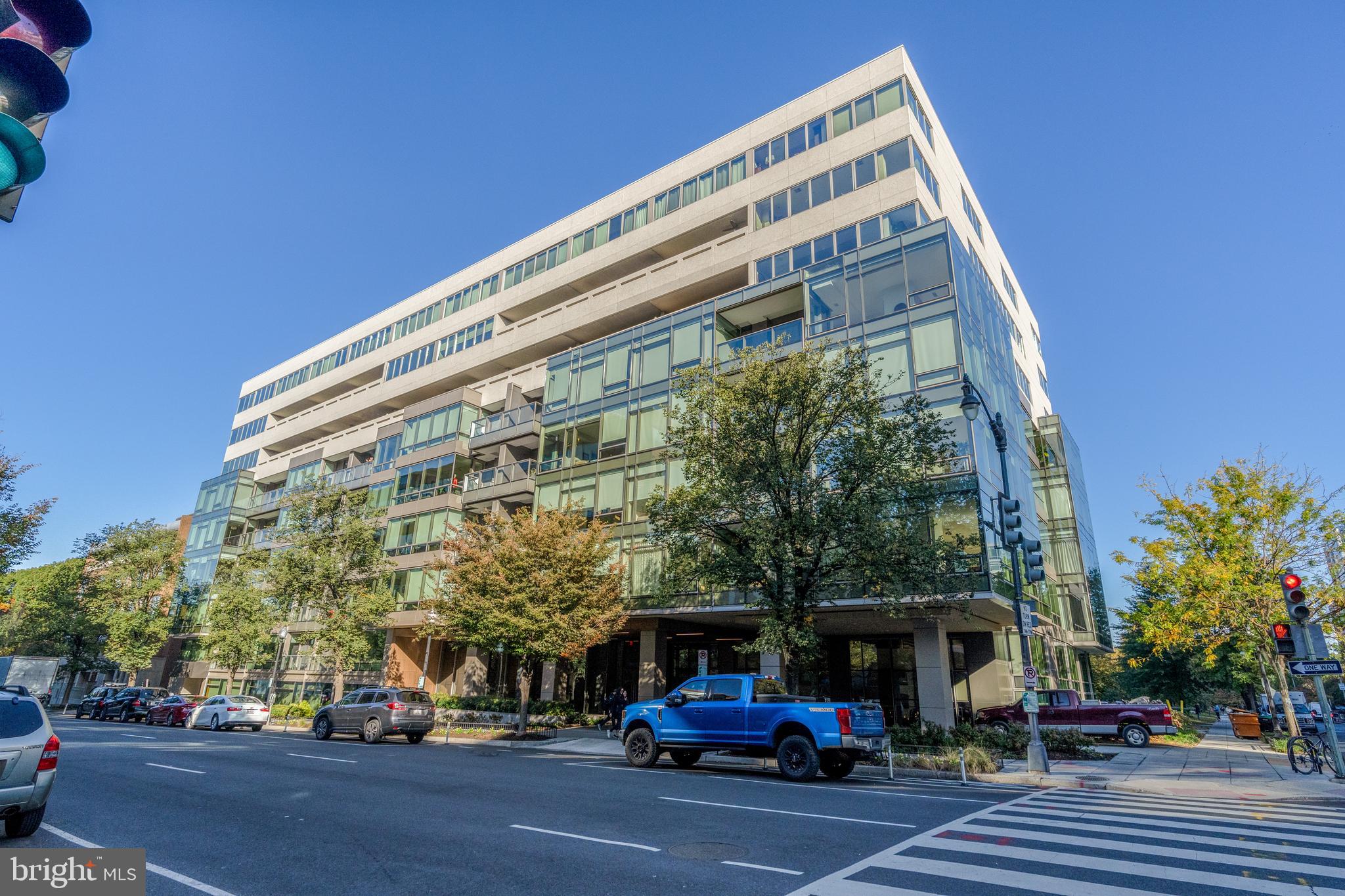 2501 M STREET NW 212