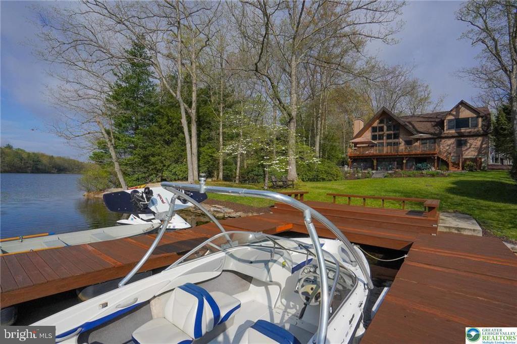 LAKE HAUTO - Residential