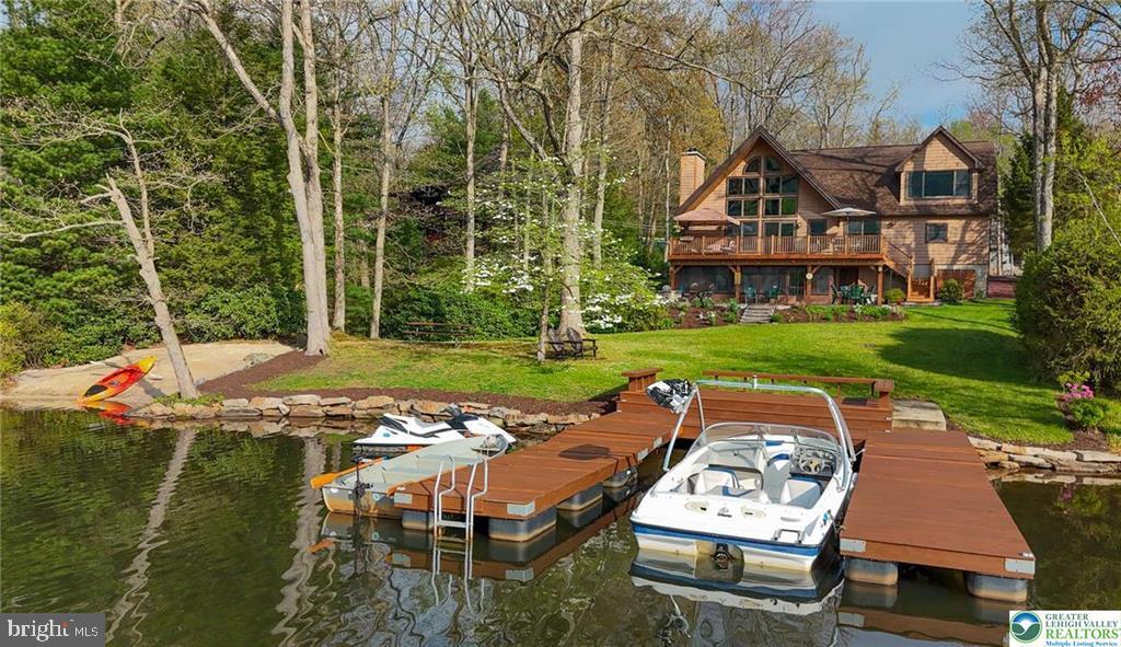 LAKE HAUTO - Residential
