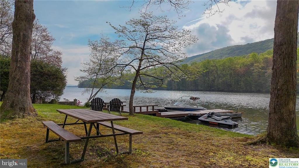 LAKE HAUTO - Residential