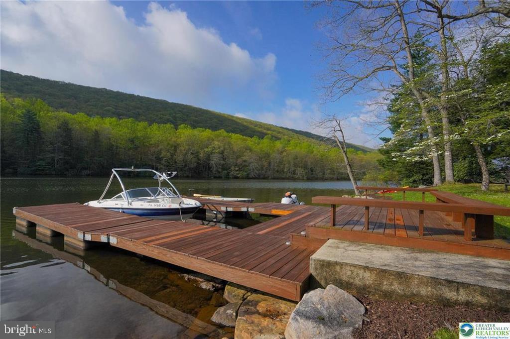 LAKE HAUTO - Residential