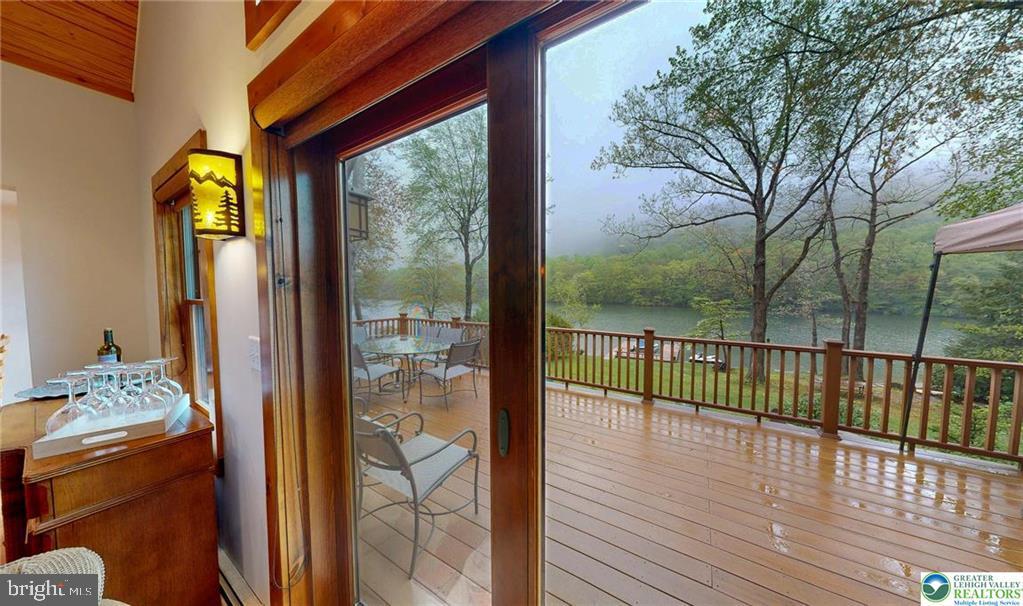 LAKE HAUTO - Residential