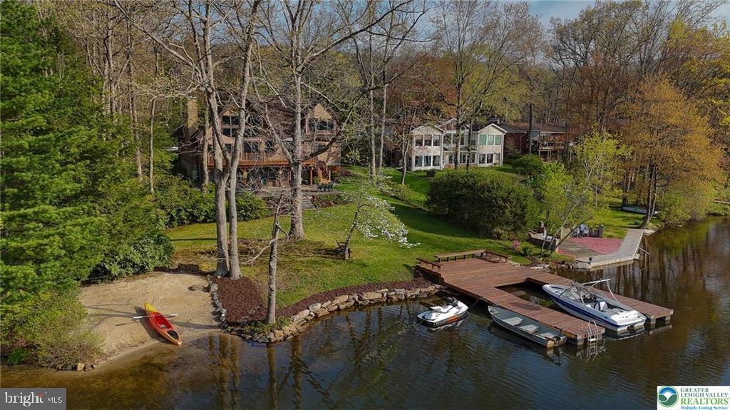 LAKE HAUTO - Residential