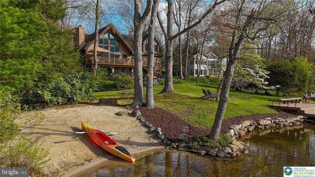 LAKE HAUTO - Residential