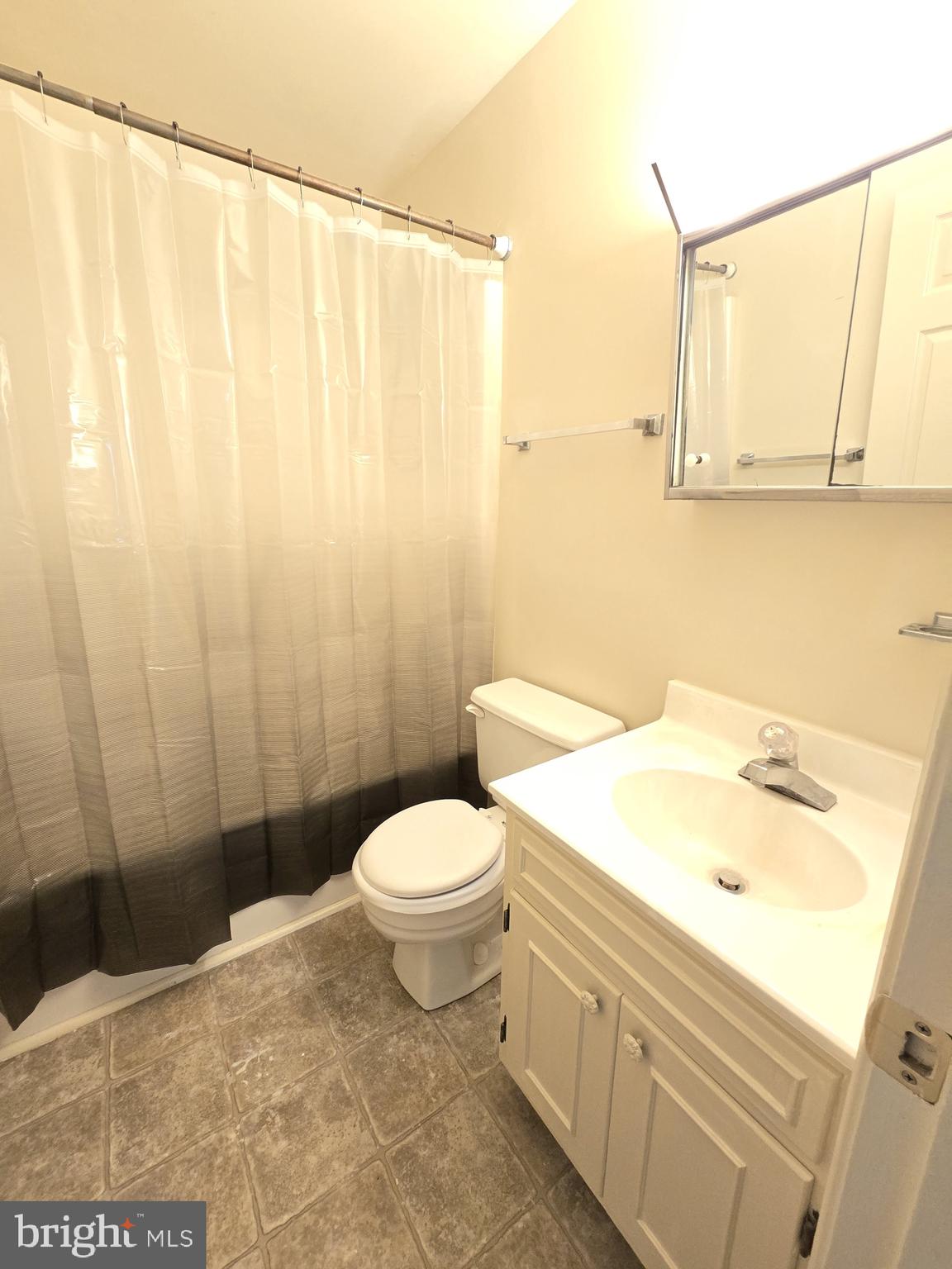 LA PLATA - Residential Lease