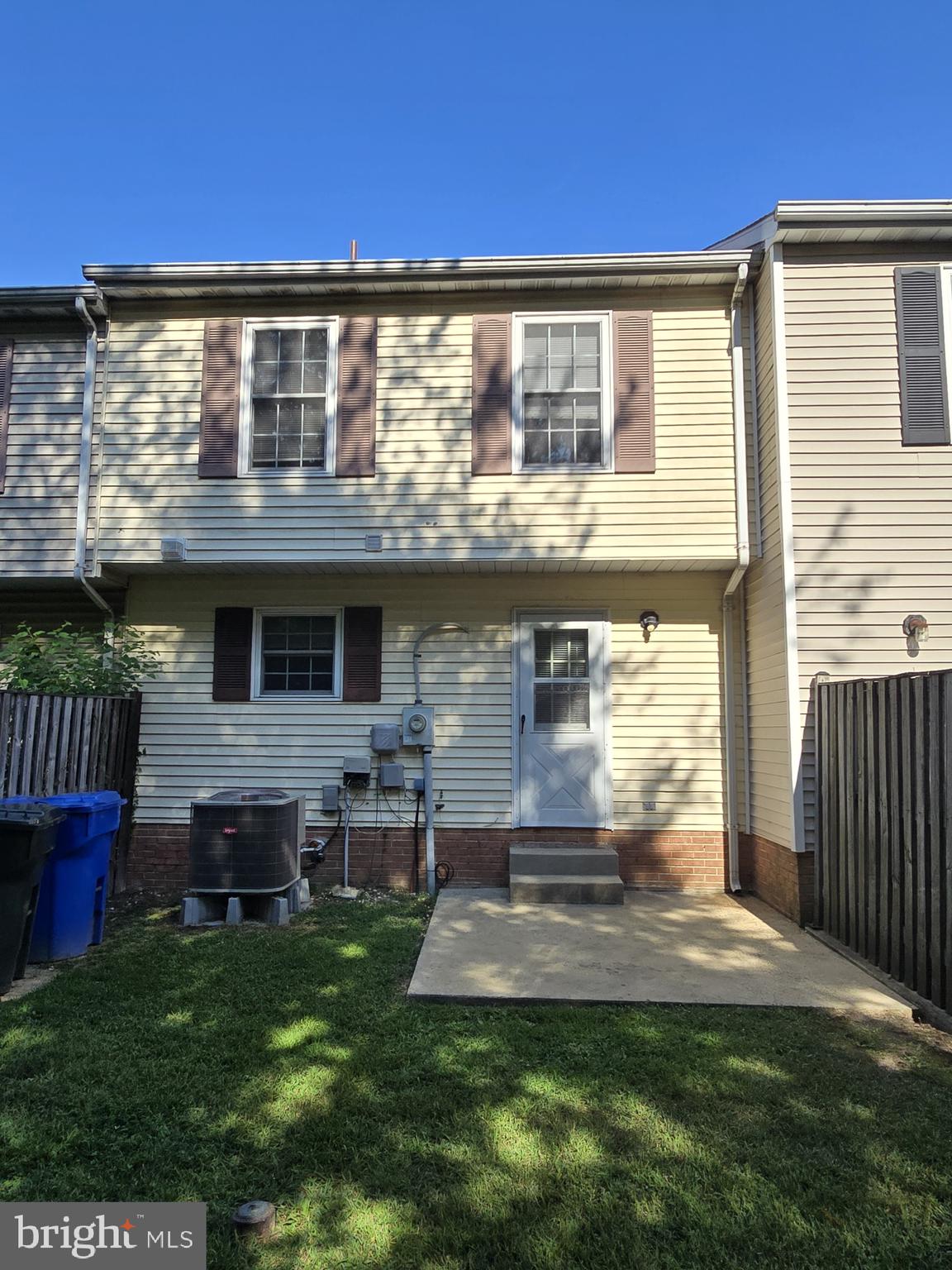 LA PLATA - Residential Lease