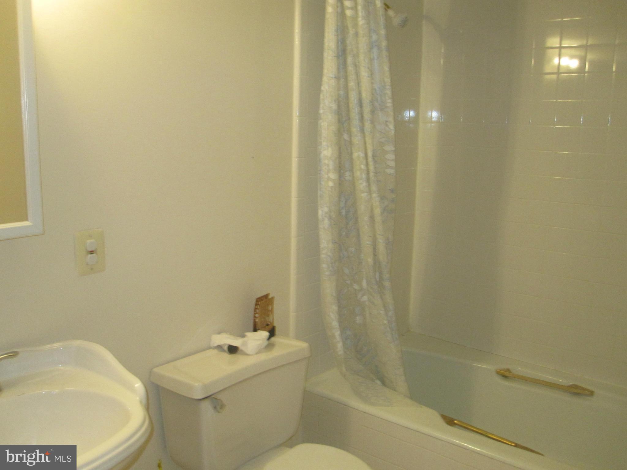 CHESTERFIELD - Residential Lease