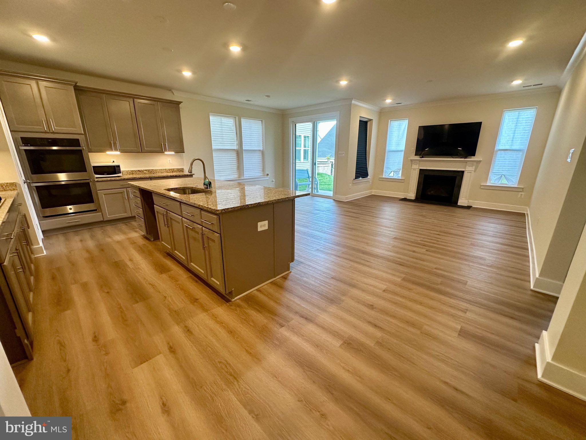 342 RUSTIC WOOD