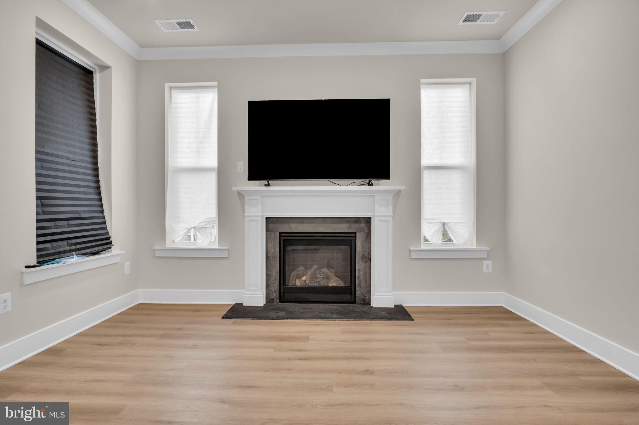342 RUSTIC WOOD