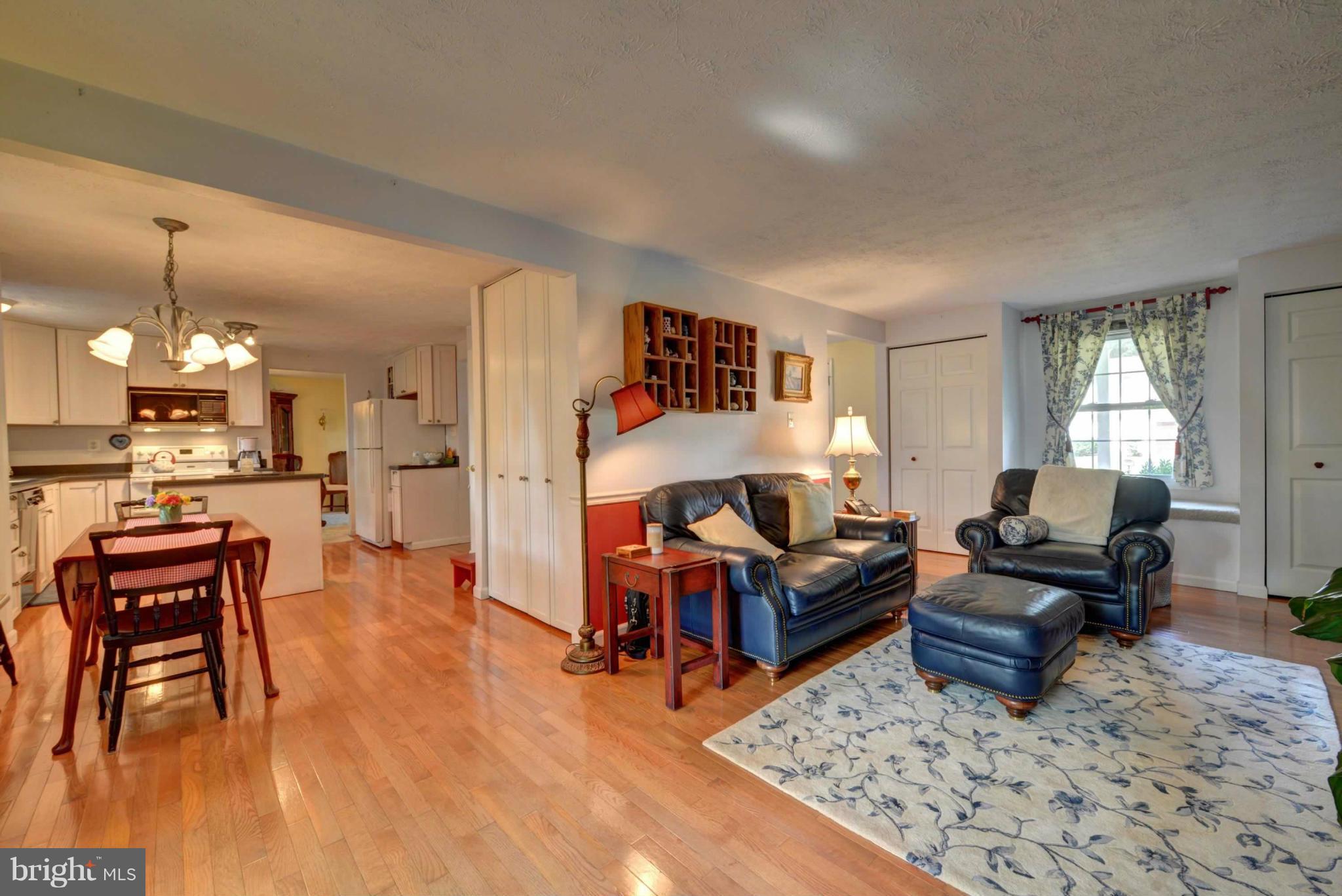 CARDINAL GLEN - Residential