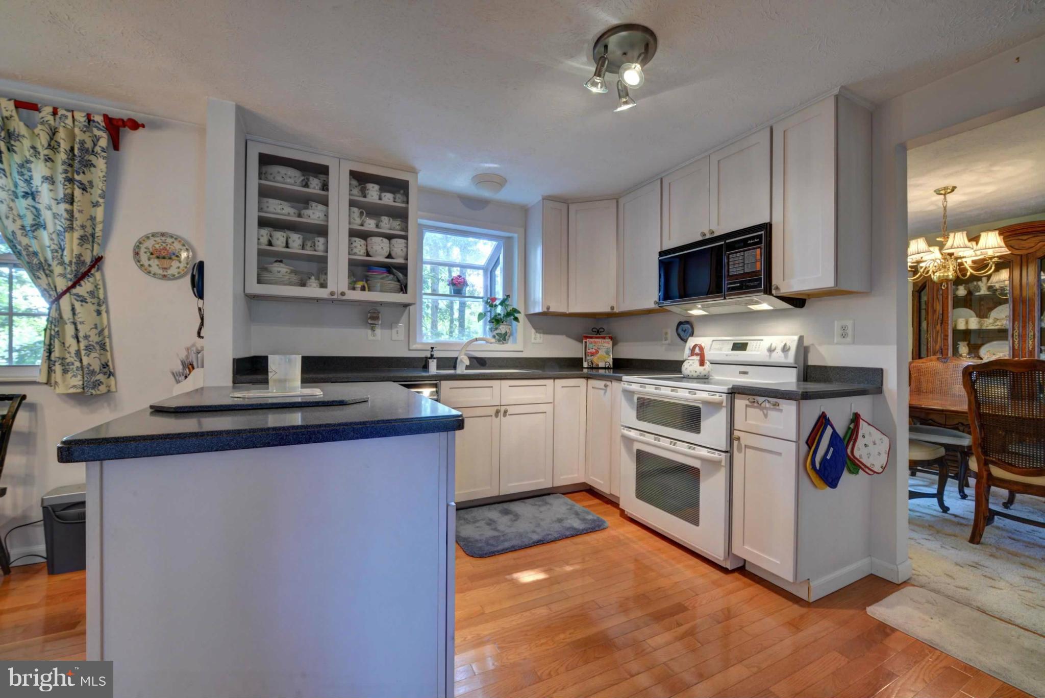 CARDINAL GLEN - Residential