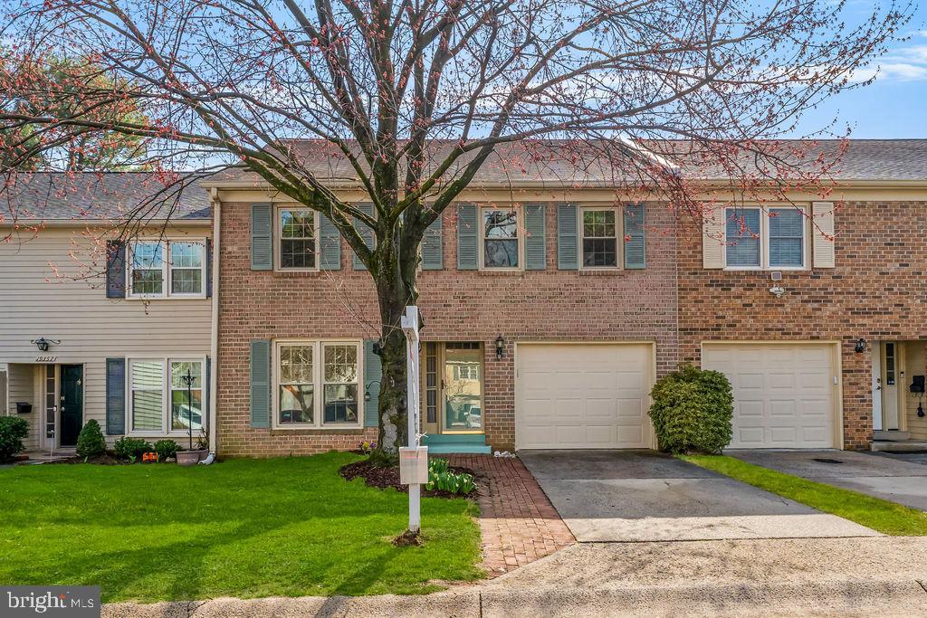 19355 FRENCHTON PLACE