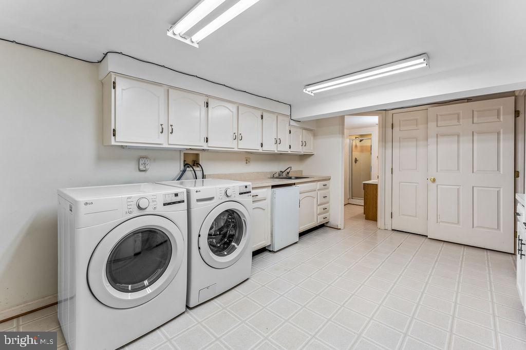 STEDWICK TOWNHOUSES - Residential