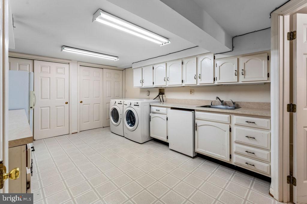 STEDWICK TOWNHOUSES - Residential