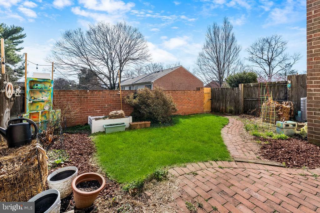 STEDWICK TOWNHOUSES - Residential